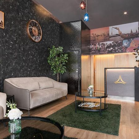 Aspira Gems Center Silom Hotel Bangkok Luaran gambar