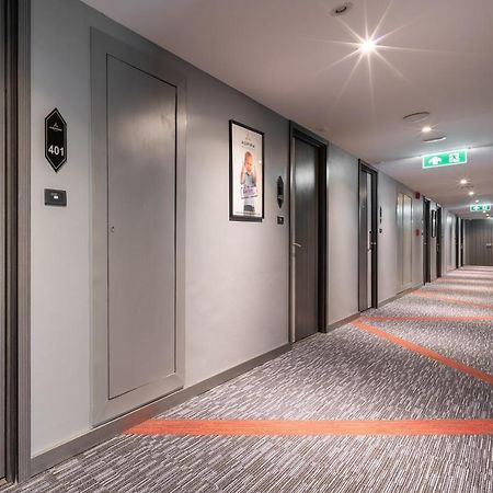 Aspira Gems Center Silom Hotel Bangkok Luaran gambar